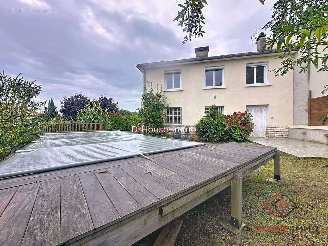 Maison à COULOUNIEIX-CHAMIERS