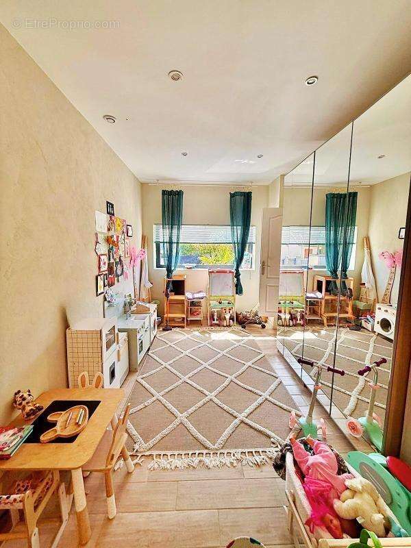 Maison à SAINT-GENIX-SUR-GUIERS