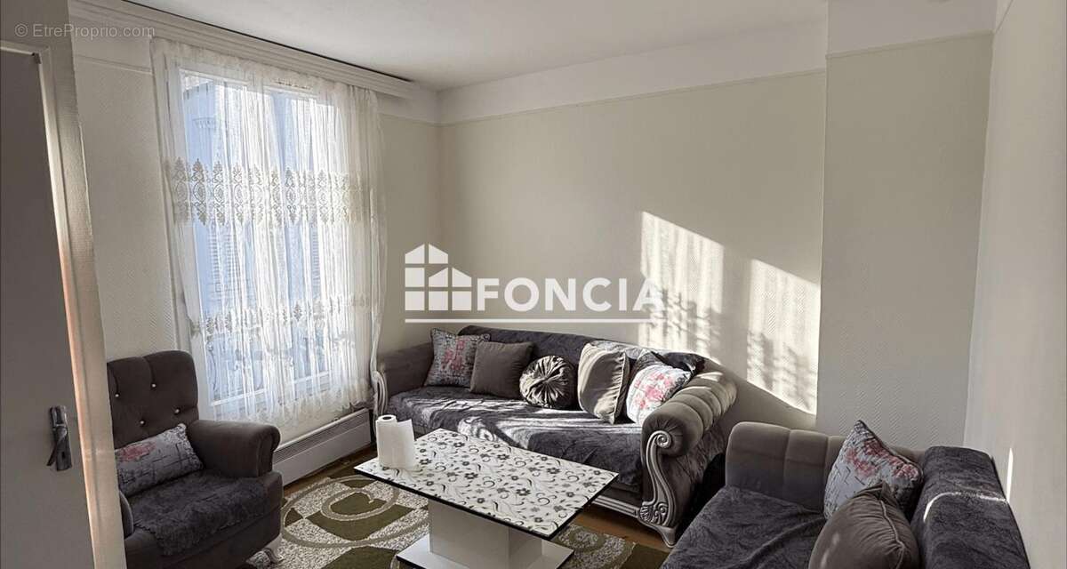 Appartement à ROSNY-SOUS-BOIS