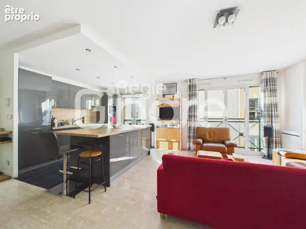 Vente - Appartement - 3 pièces + cuisine - 72 m² - 350 000 € - - photo 6