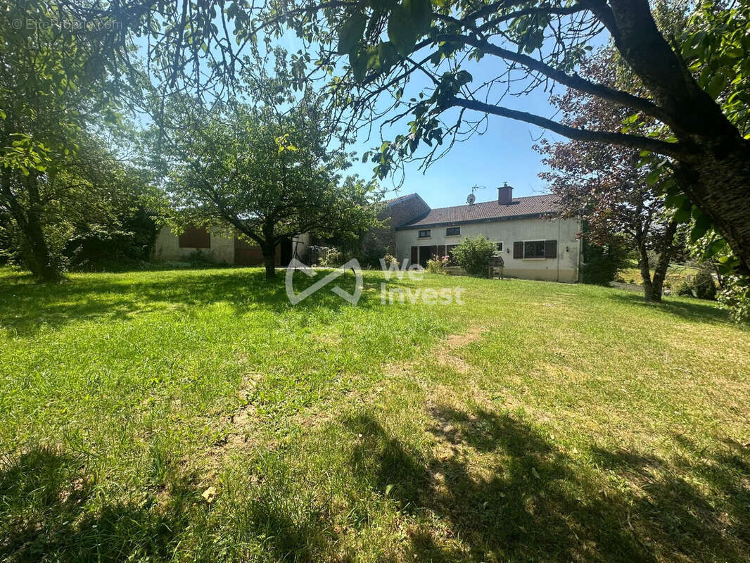 Maison 106 m² à Vaux-Les-Mouzon  - photo 4