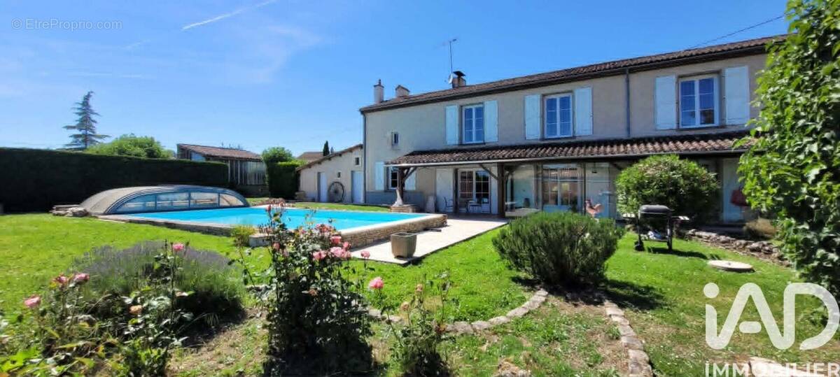 Photo 1 - Maison à BERUGES