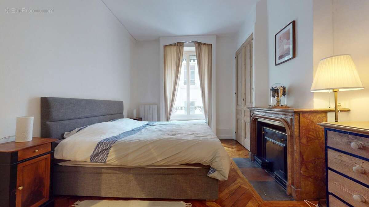 Appartement à LYON-6E