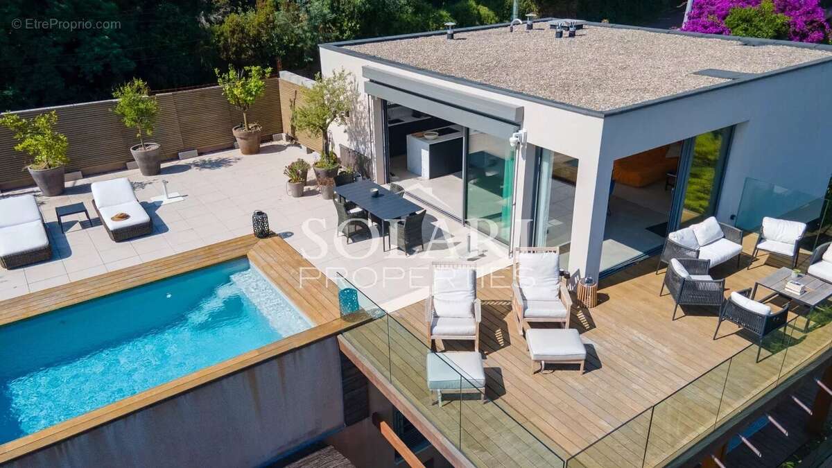 Maison à THEOULE-SUR-MER