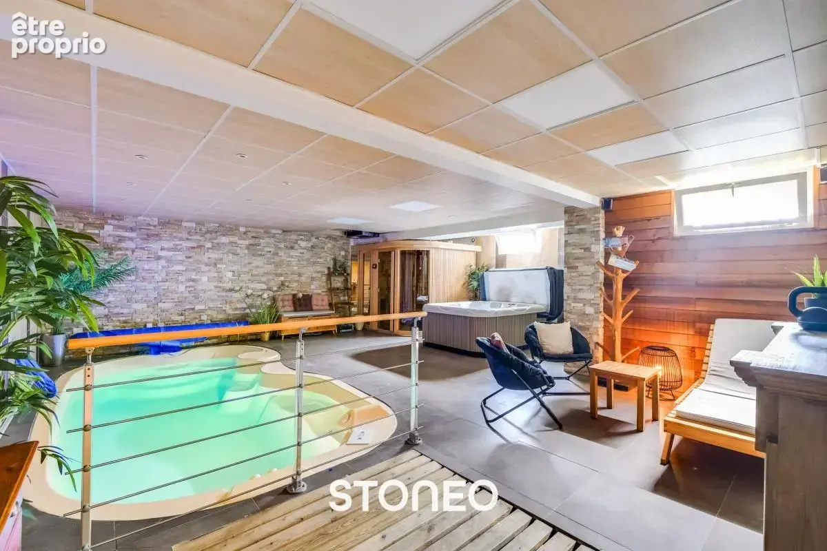 Maison 7 pièces avec jardin et piscine - photo 7