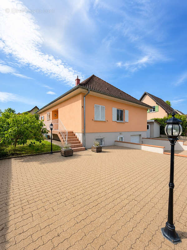Maison type plain-pied de 132 m2 sur 6,29 ares - photo 2
