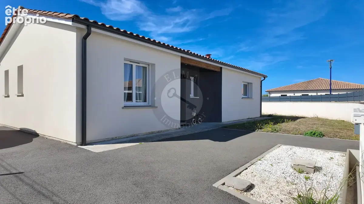 Photo Maison à Vayres au prix de 272 000€
