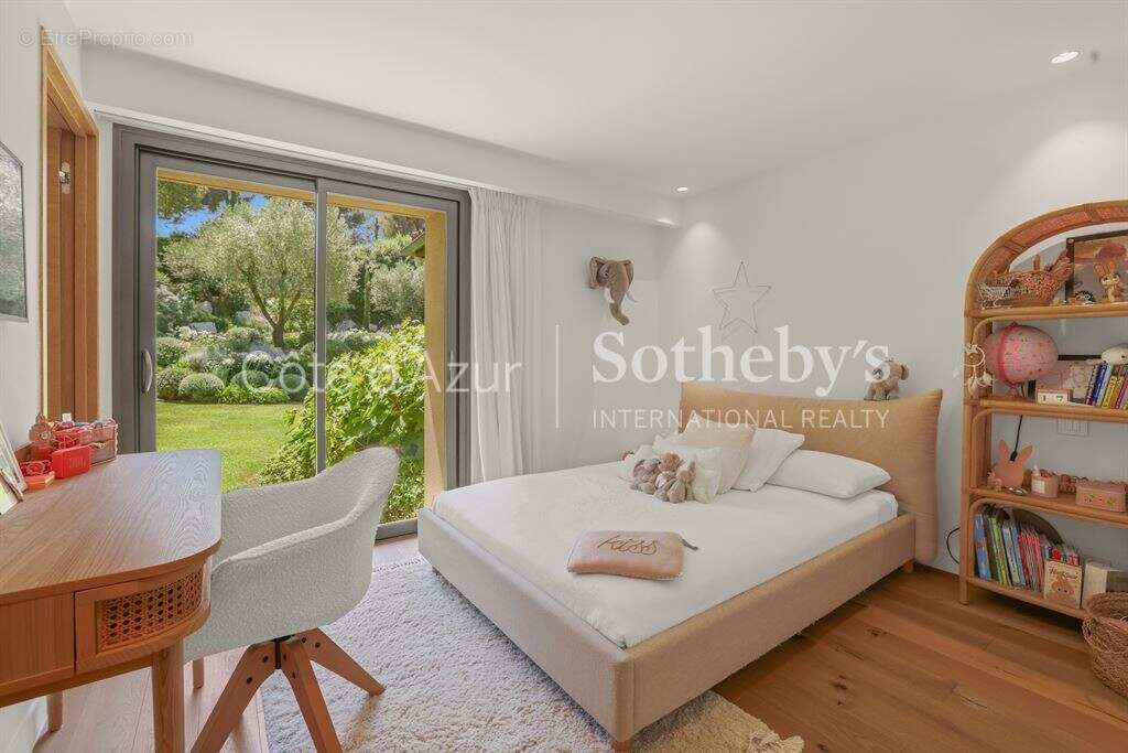 Sur les hauteurs de Cannes, propriété d'exception - photo 13