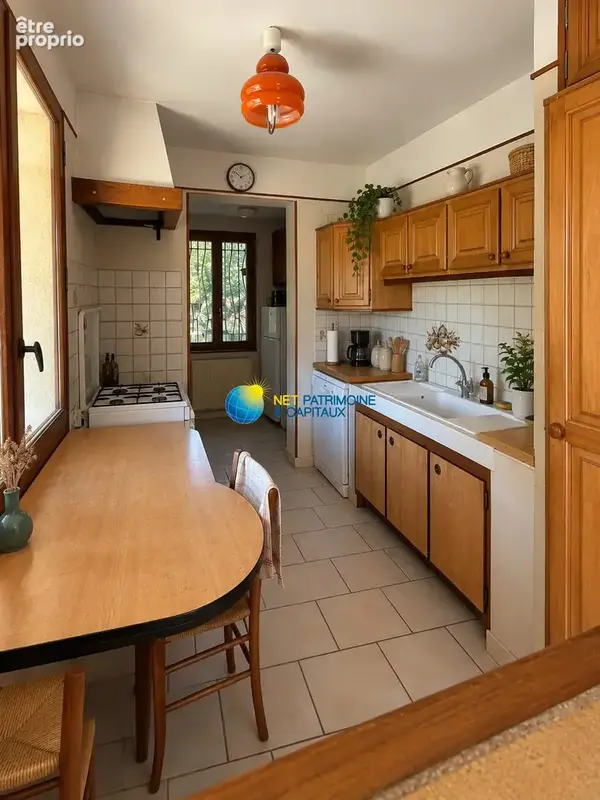 Maison 9 pièces 205 m² à vendre à Simiane-Collongue (13109) - photo 5