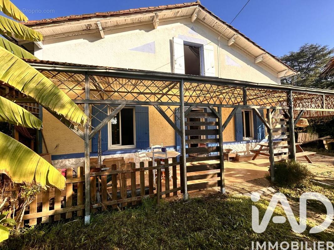 Photo 1 - Maison à MENESPLET