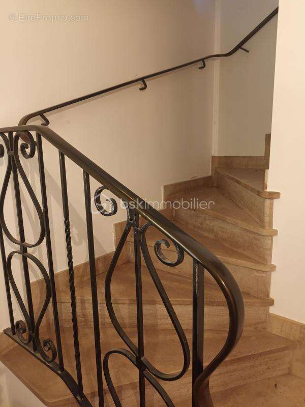 Maison à SAINT-HILAIRE-D&#039;OZILHAN