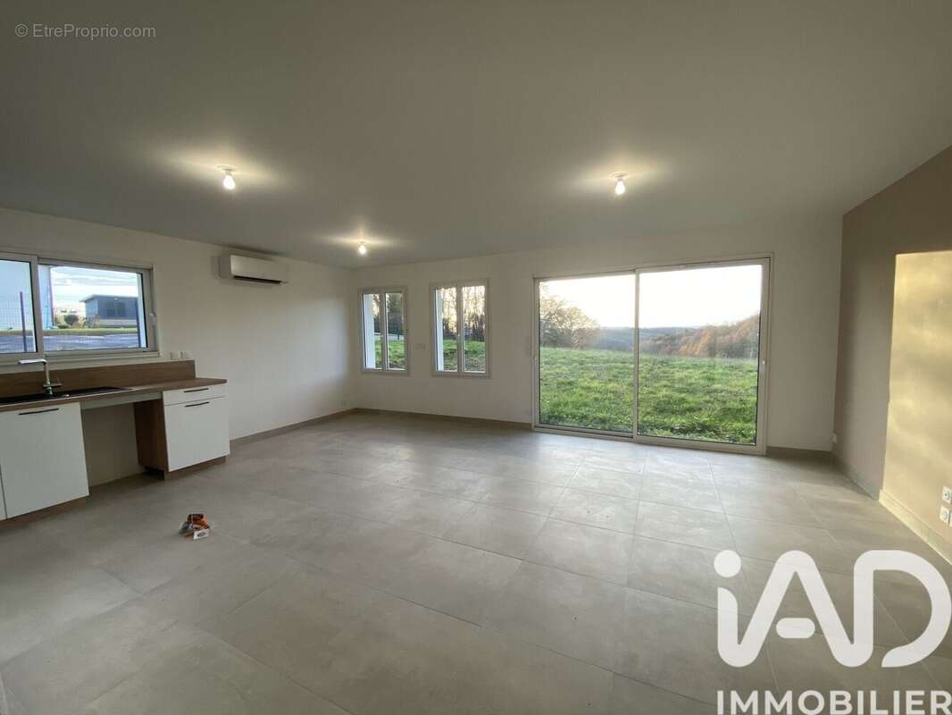 Photo 6 - Maison à SAINT-GERMAIN-DE-BELVES