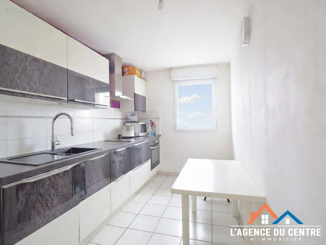 Appartement à CHANTELOUP-LES-VIGNES