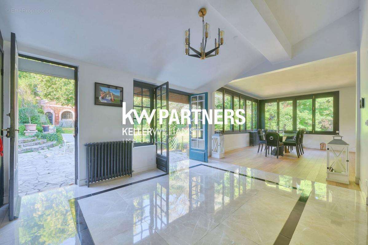 Maison à JOUY-EN-JOSAS