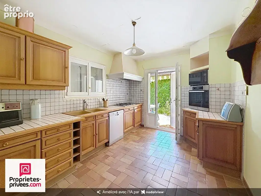 VILLA T5 garage sur  764 m² de terrain clos avec vue - photo 5