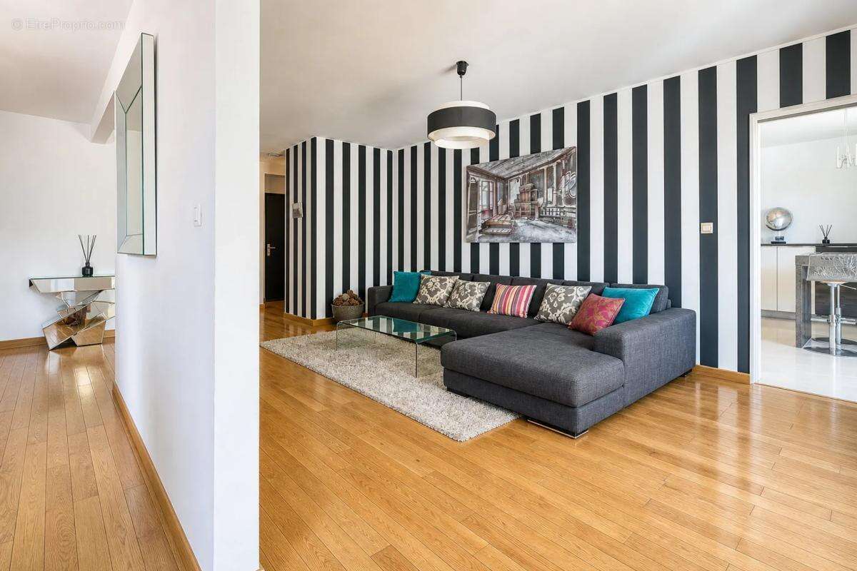 Impasse du Montcalm Appartement de 5 pièces de 150 m² - photo 4