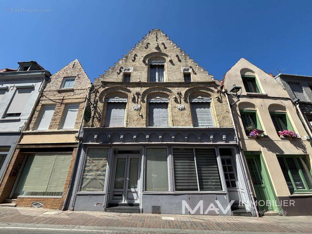 Saint-omer - maison de 185m² - local commercial et habitation - photo 10