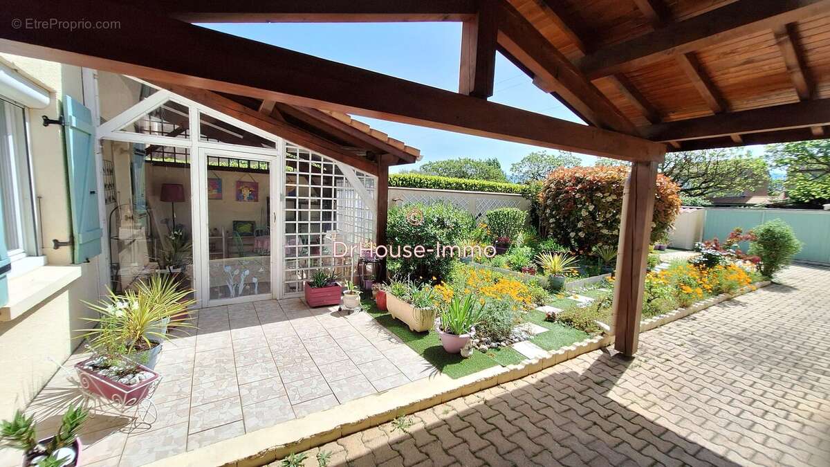 Maison à BOURG-DE-PEAGE