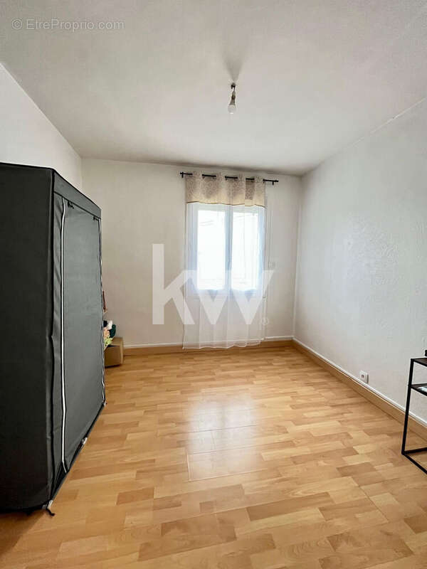 Appartement à SAINT-JEAN-DE-LA-RUELLE