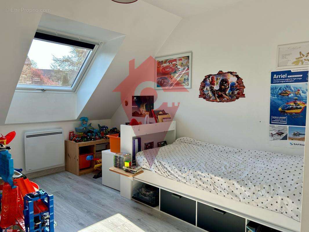 Maison à MORAINVILLIERS