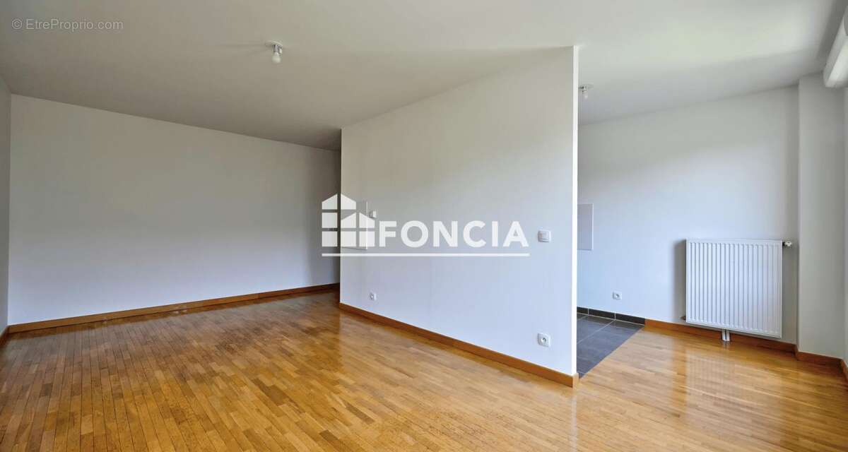 Appartement de 3 pièces, proche des écoles, des commerces et des transports - photo 2