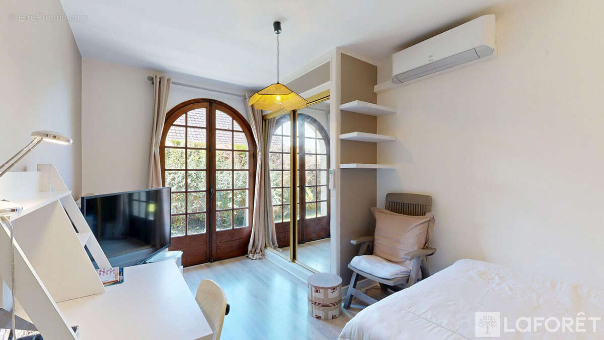 Maison à NEUVY
