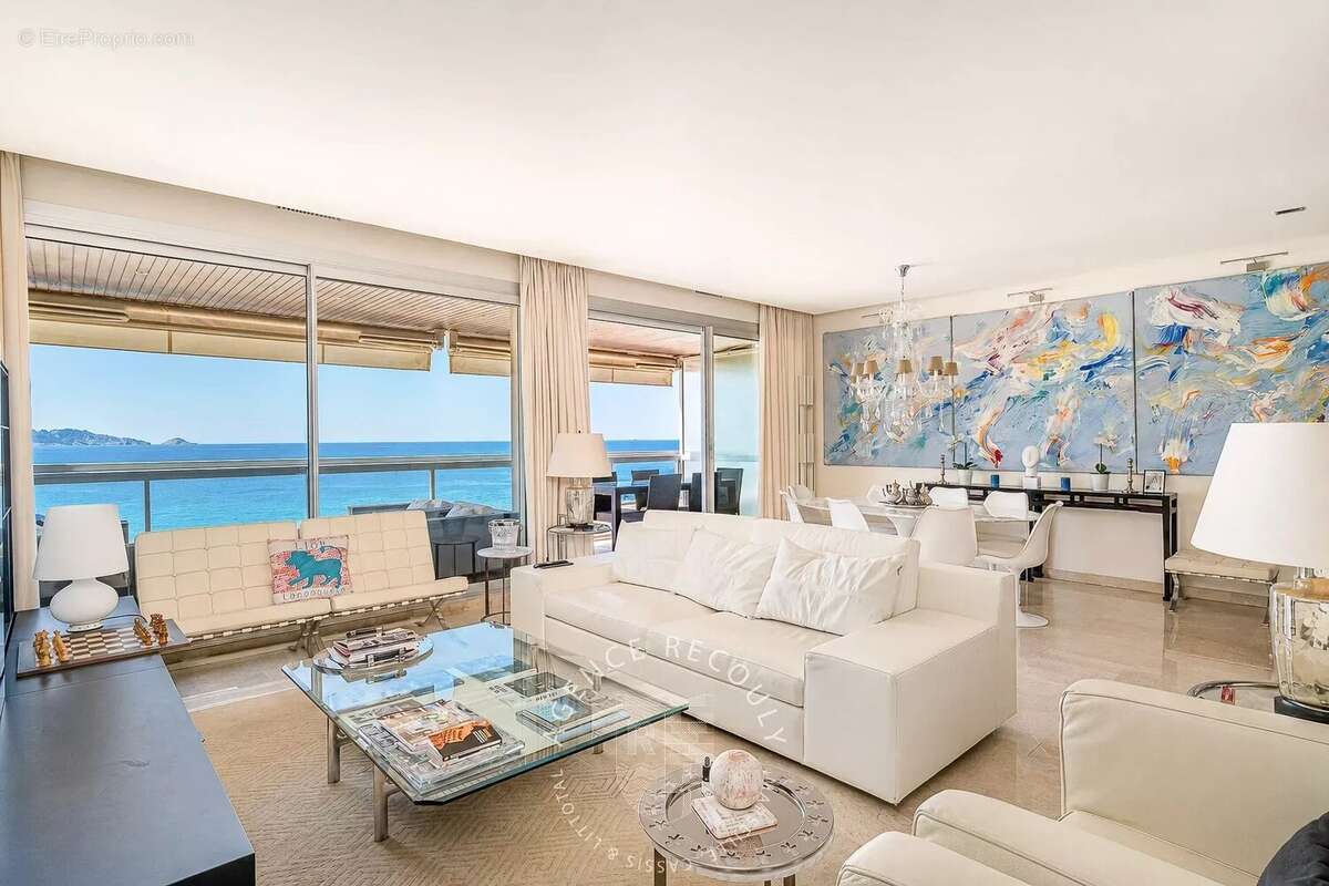 Appartement à MARSEILLE-7E