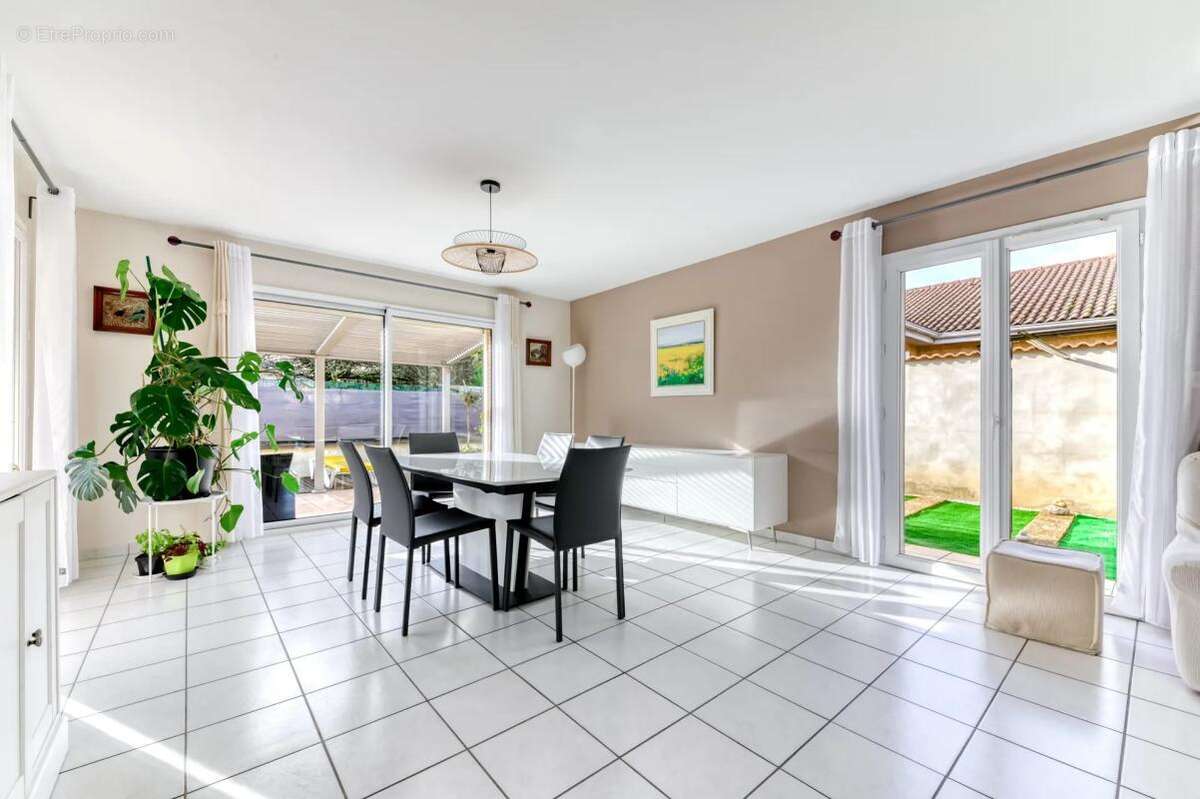 Maison à SAINT-PRIEST