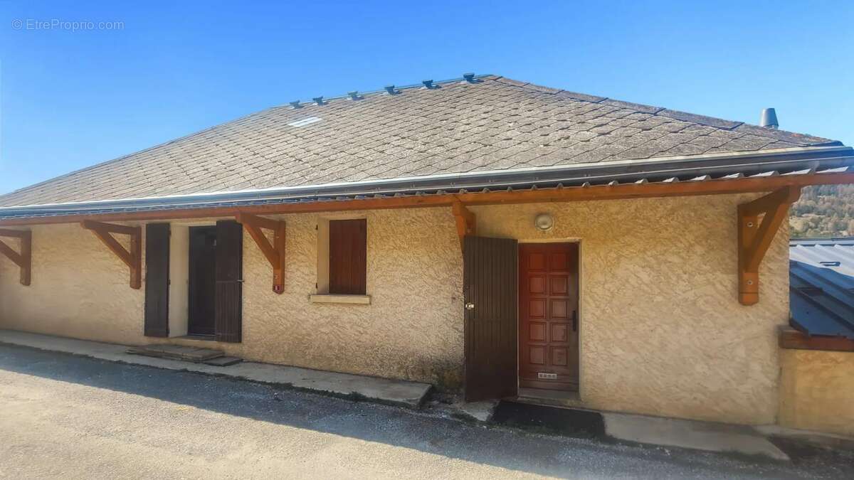 Maison à SAINT-ETIENNE-EN-DEVOLUY