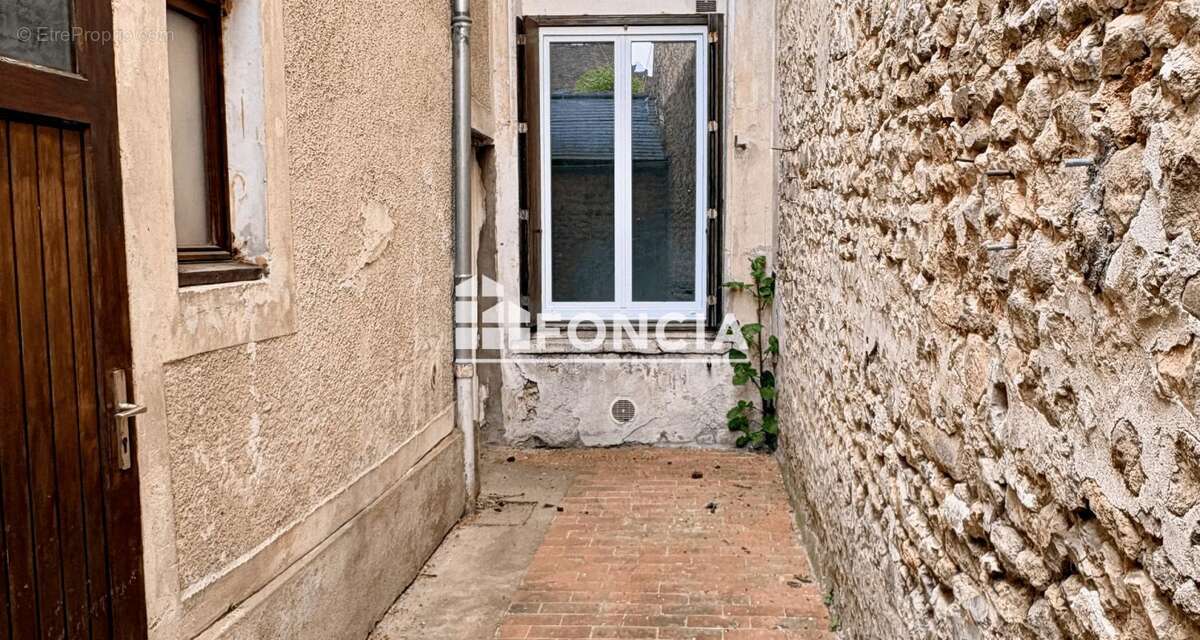 Maison à ETAMPES