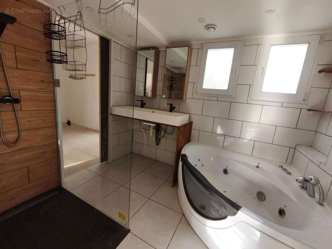 Maison 130 m² à Seuilly  - photo 6