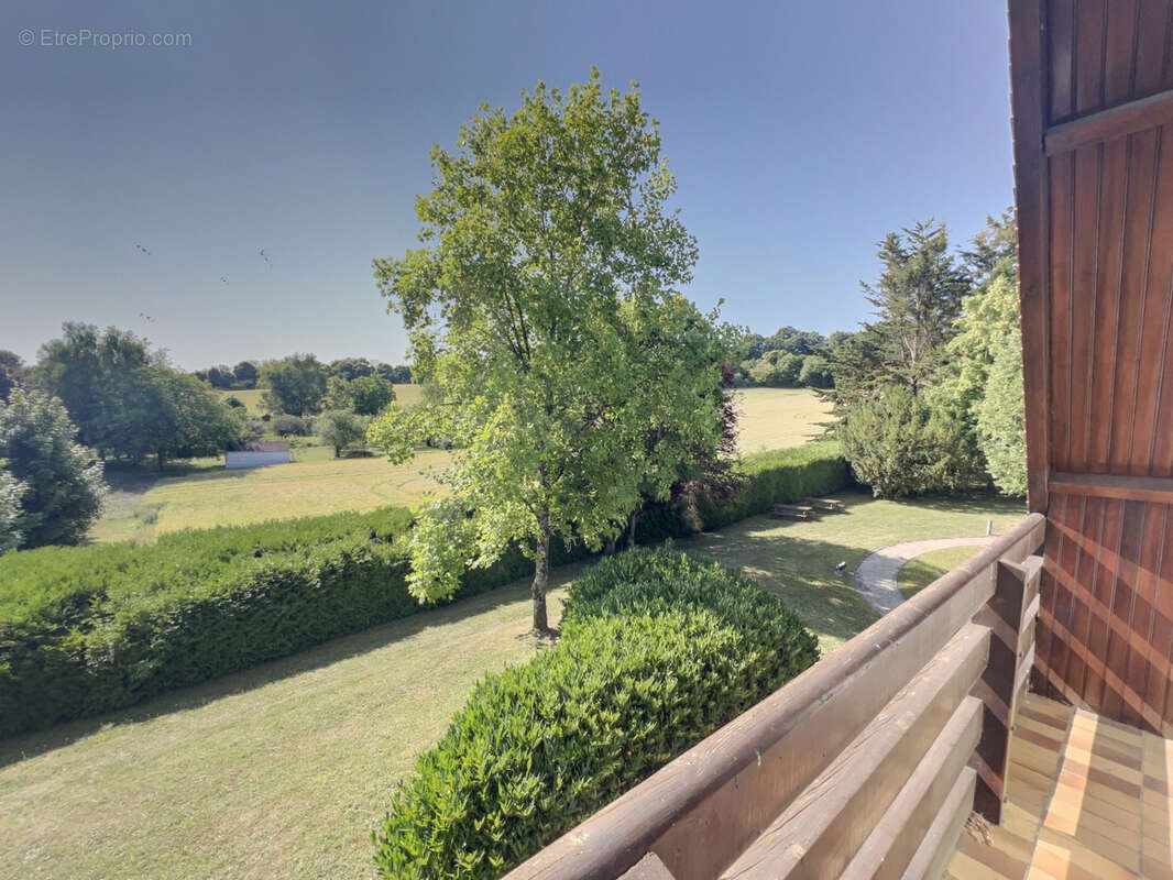 Maison à SAINT-AUBIN-CHATEAU-NEUF