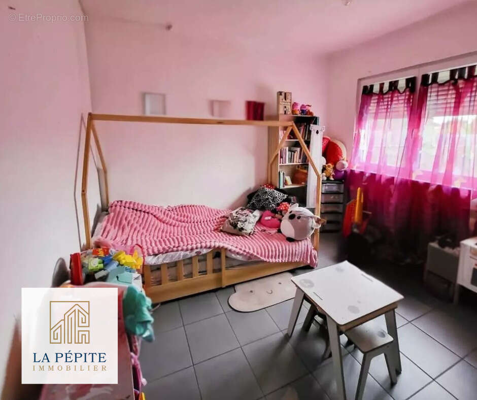 Maison à AULNOYE-AYMERIES