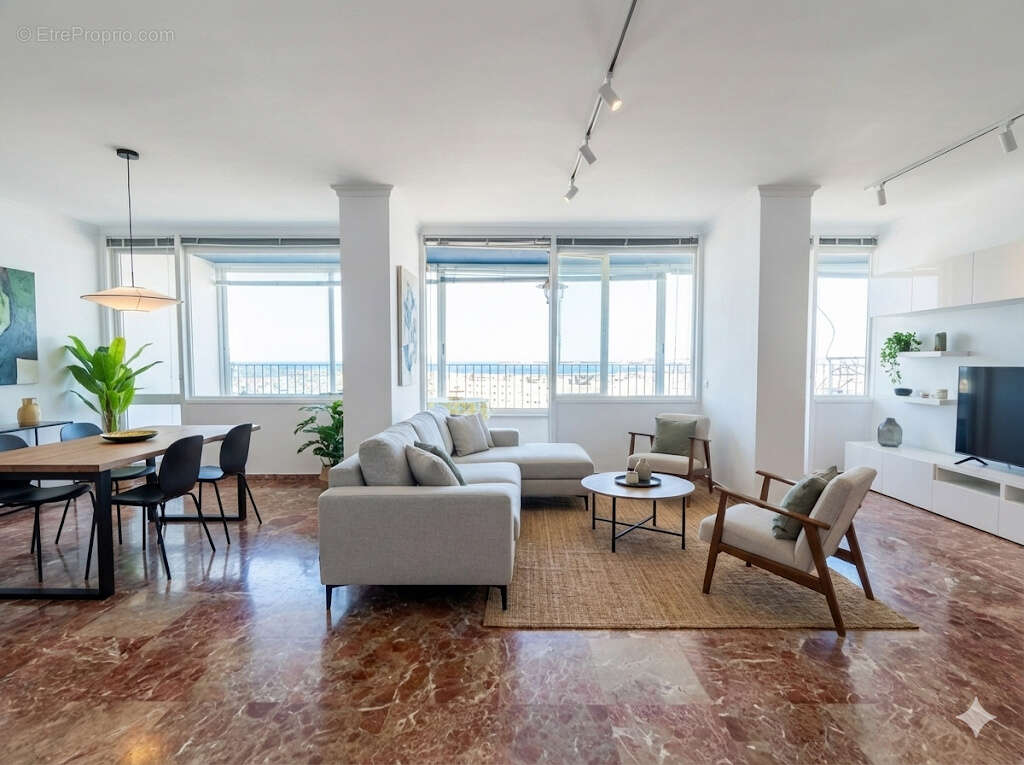 Appartement à MARSEILLE-9E