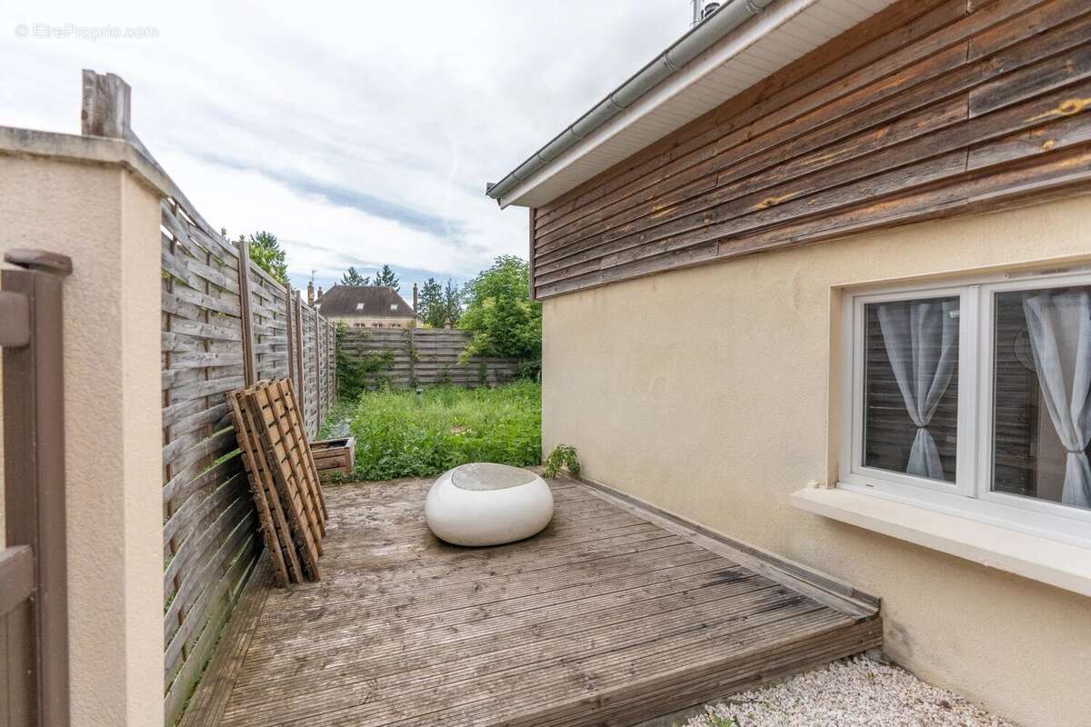 à 20 km de Troyes, Maison d'habitation type V - photo 9