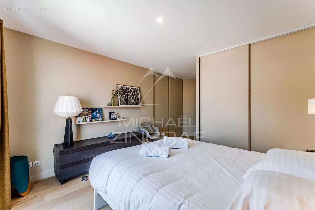 Arcachon centre, appartement aperçus bassin, garage et ascenseur privatif - photo 14