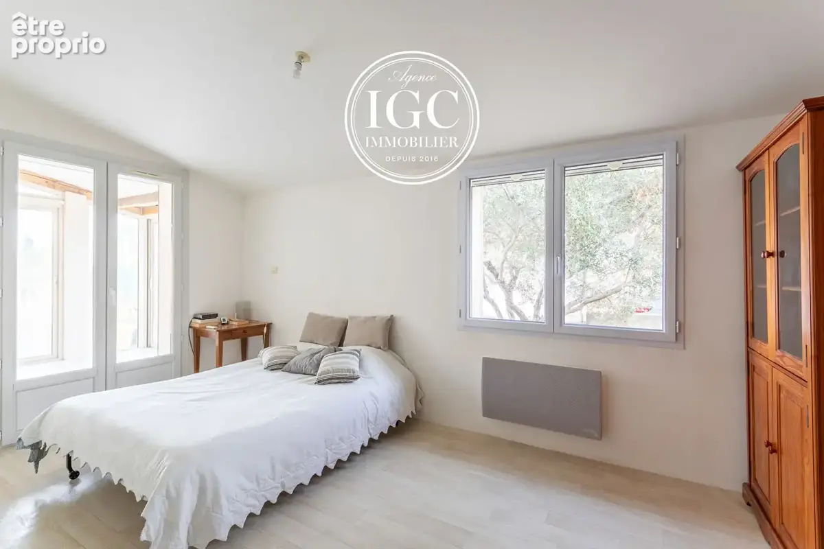 Maison plain pied - type 4 -  95 m² - garage et dependence - chateauneuf les martigues - photo 13