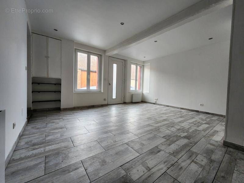 Maison à CHATEAUNEUF-EN-THYMERAIS