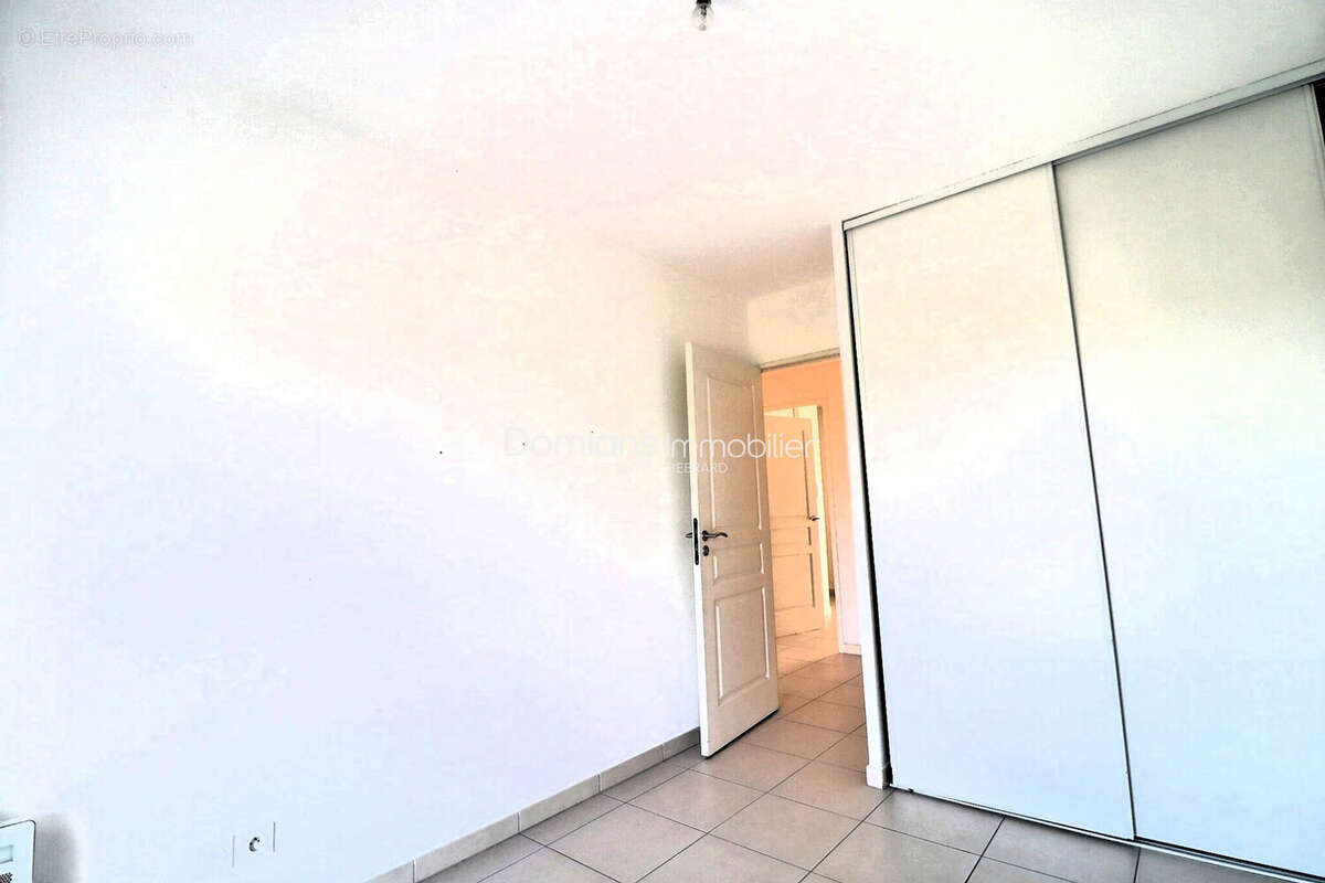 Appartement 61 m² à Saint-Cyprien  - photo 5