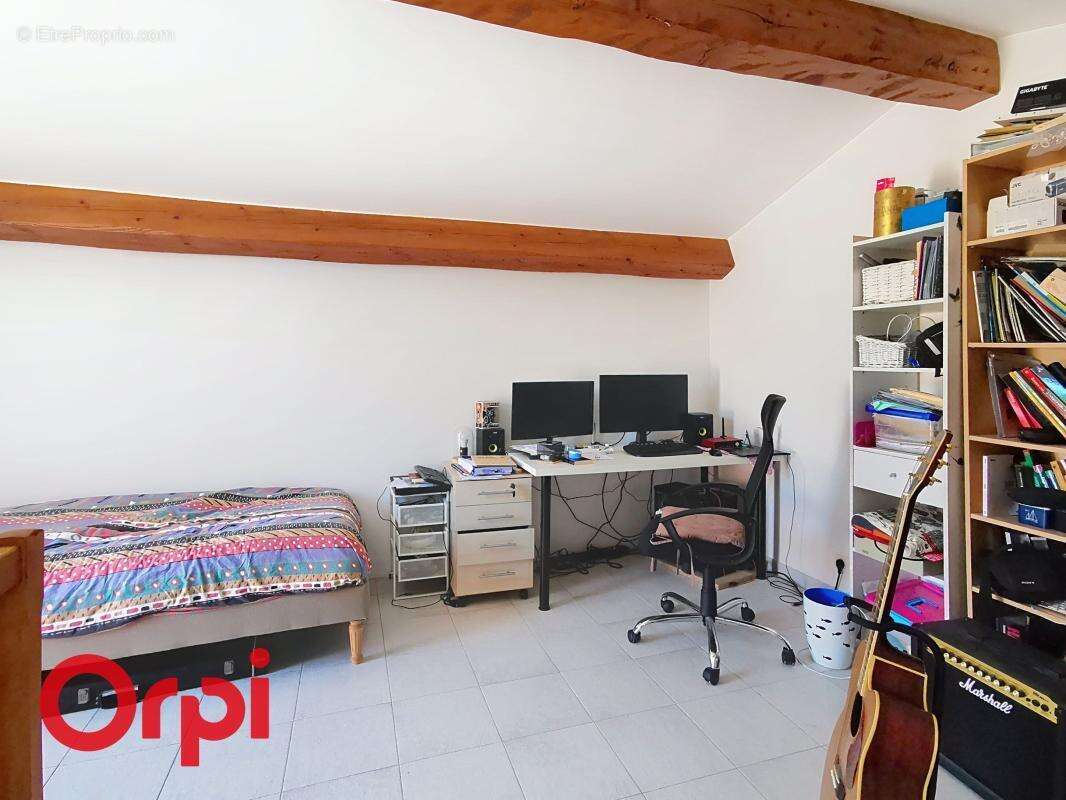La Madrague - Saint Cyr sur mer - Maison À Vendre avec T2 - Plage à pied - Terrasses - photo 11