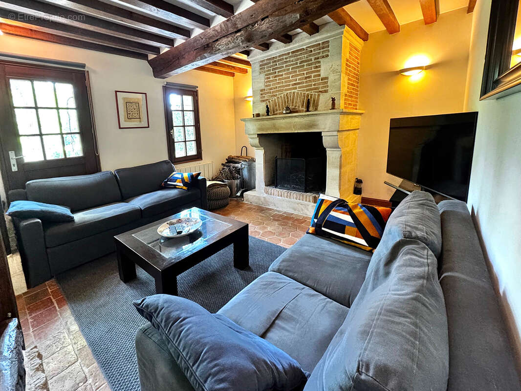 Maison à CORMEILLES