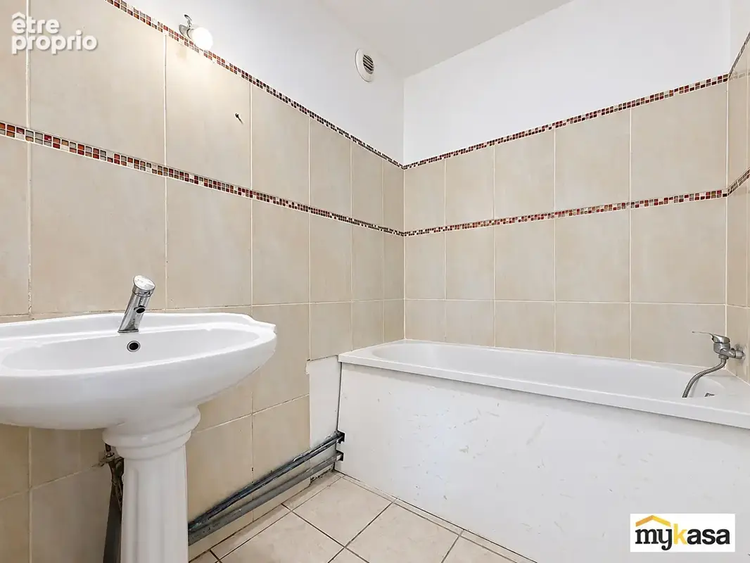 Appartement Port De Bouc 4 pièce(s) 82.71 m2 - photo 16
