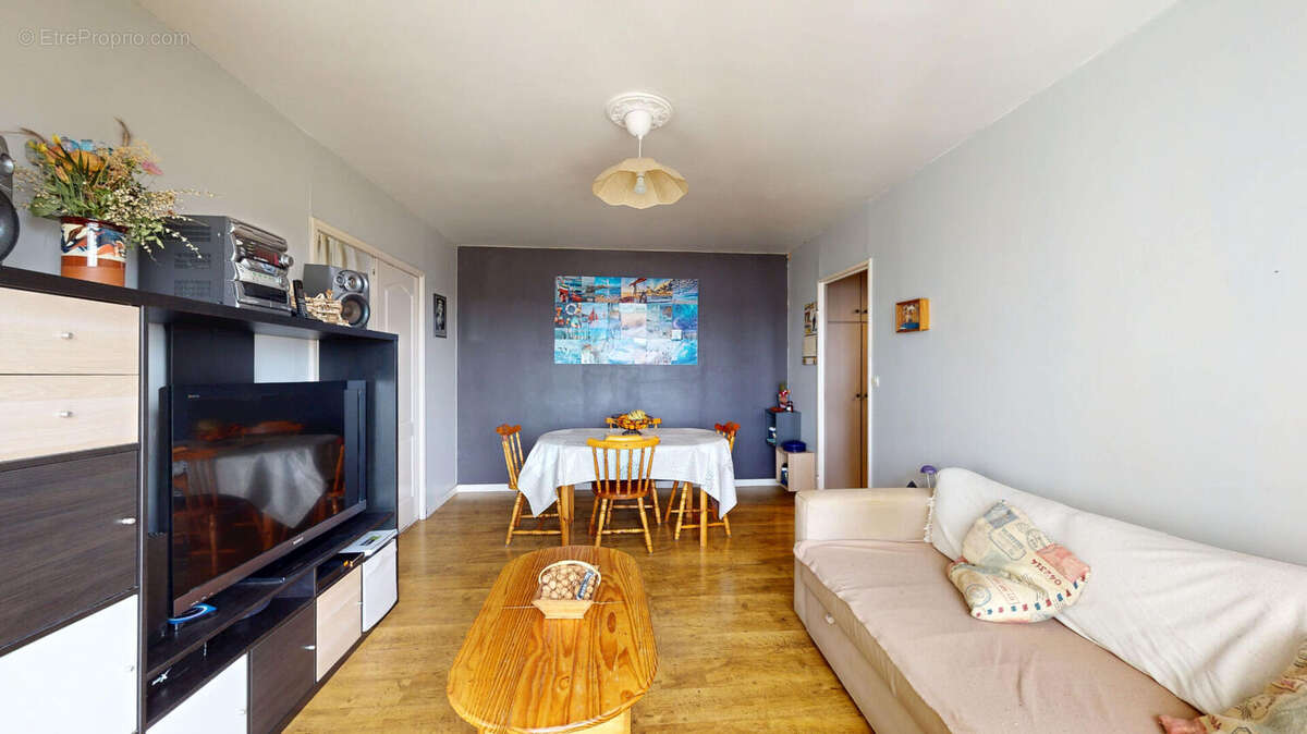 Appartement à THIAIS