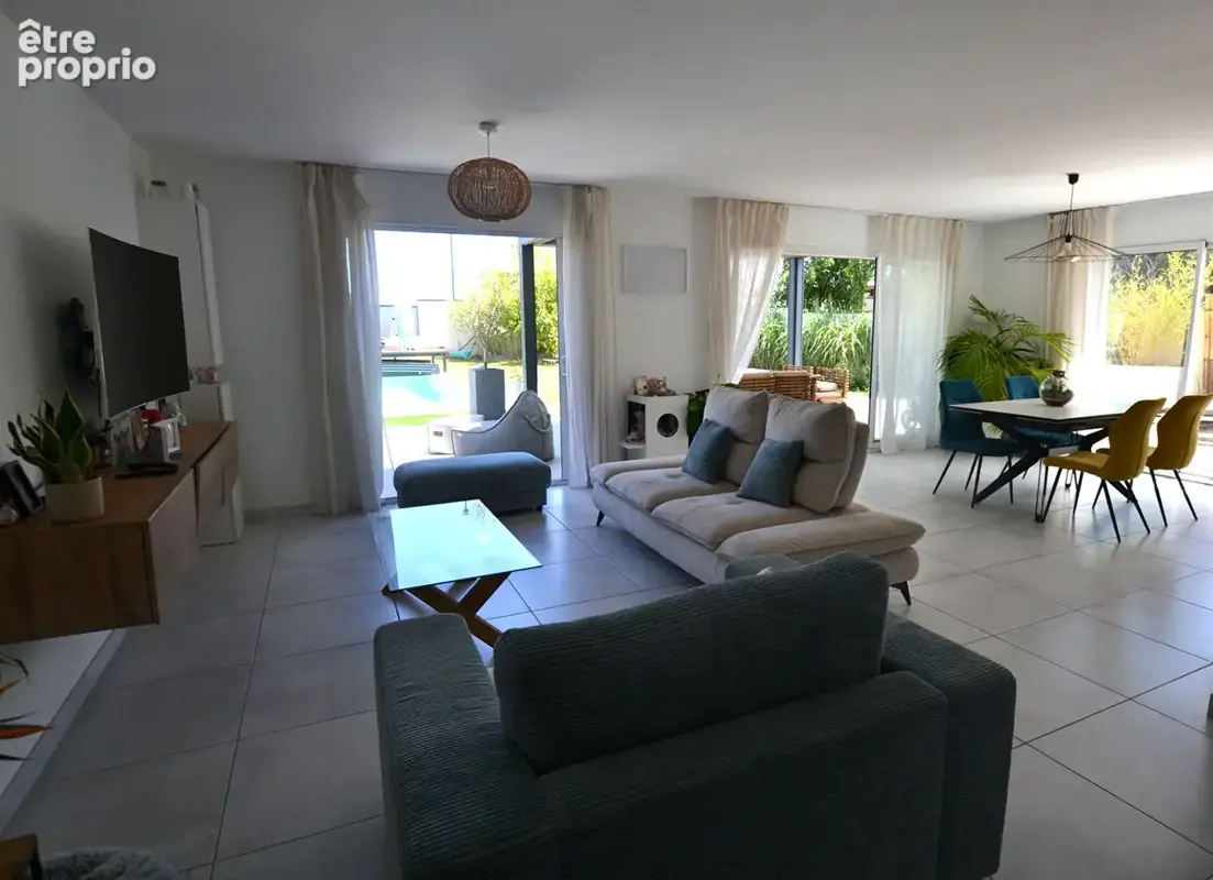 Maison Soucieu En Jarrest 5 pièce(s) 135.63 m2 - photo 7