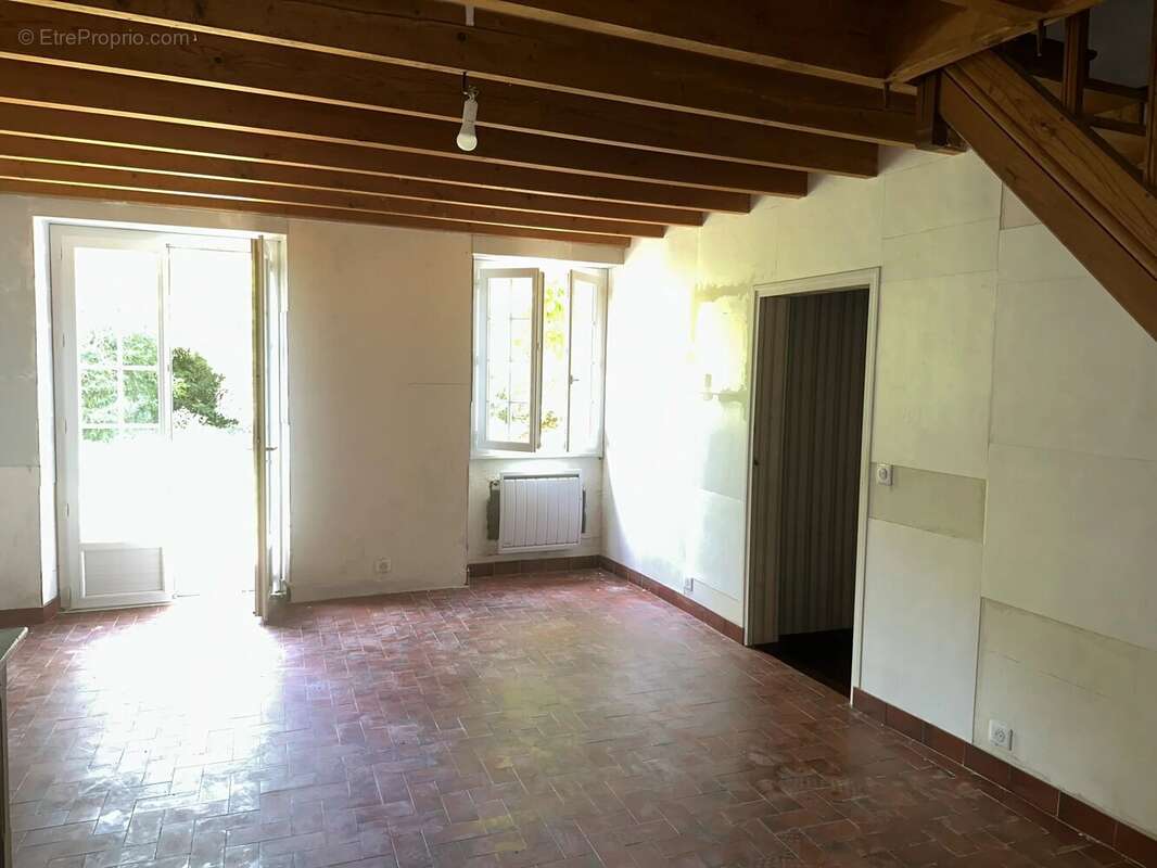 Maison à CHAMPNIERS