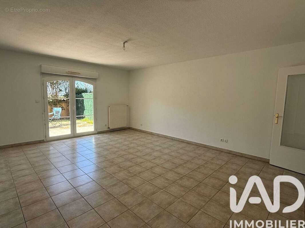 Photo 4 - Appartement à ROQUEBRUNE-SUR-ARGENS