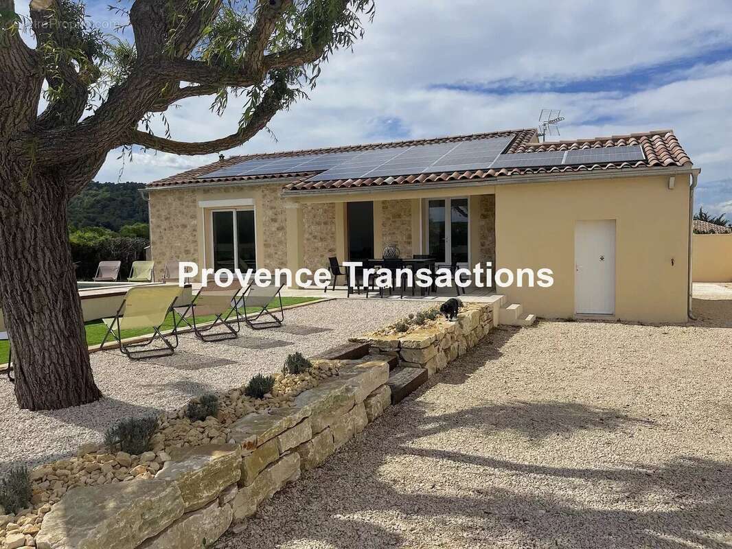 Maison à VAISON-LA-ROMAINE