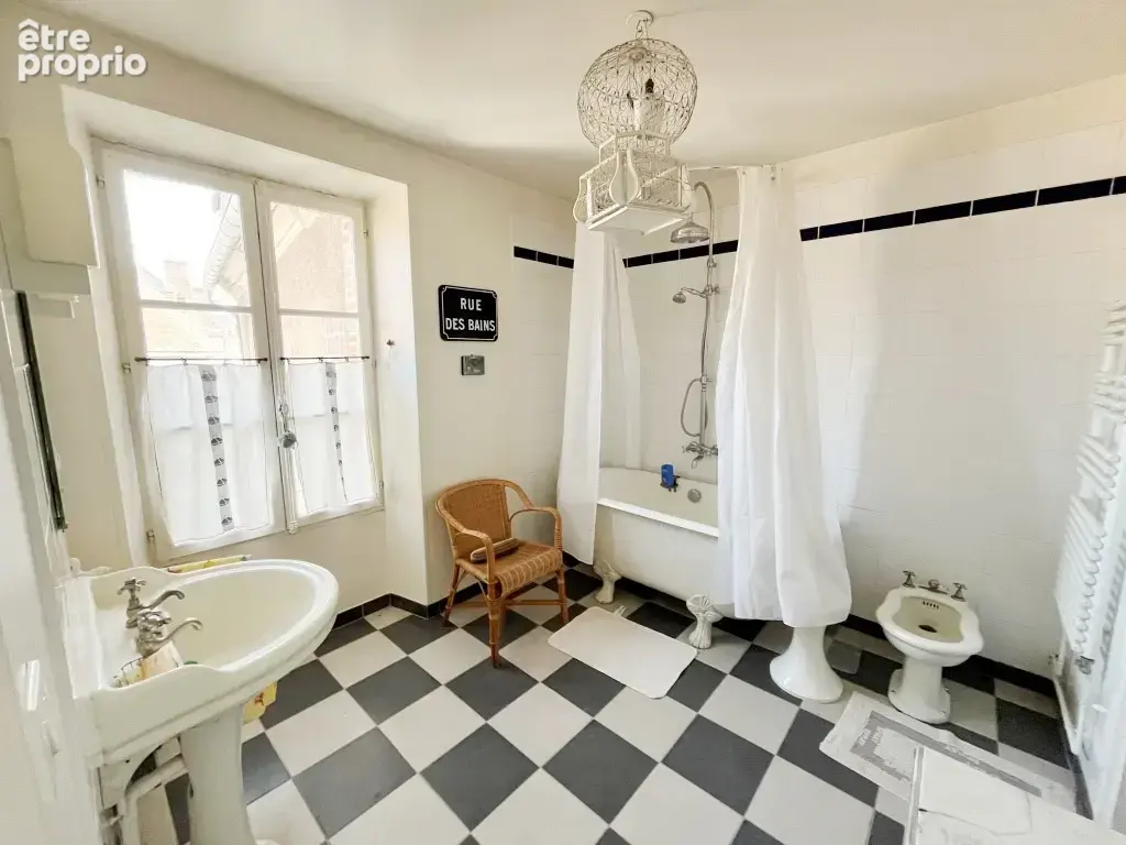 Bel Hotel particulier au cœur de Sens , avec cour d'accueil et jardin - photo 17