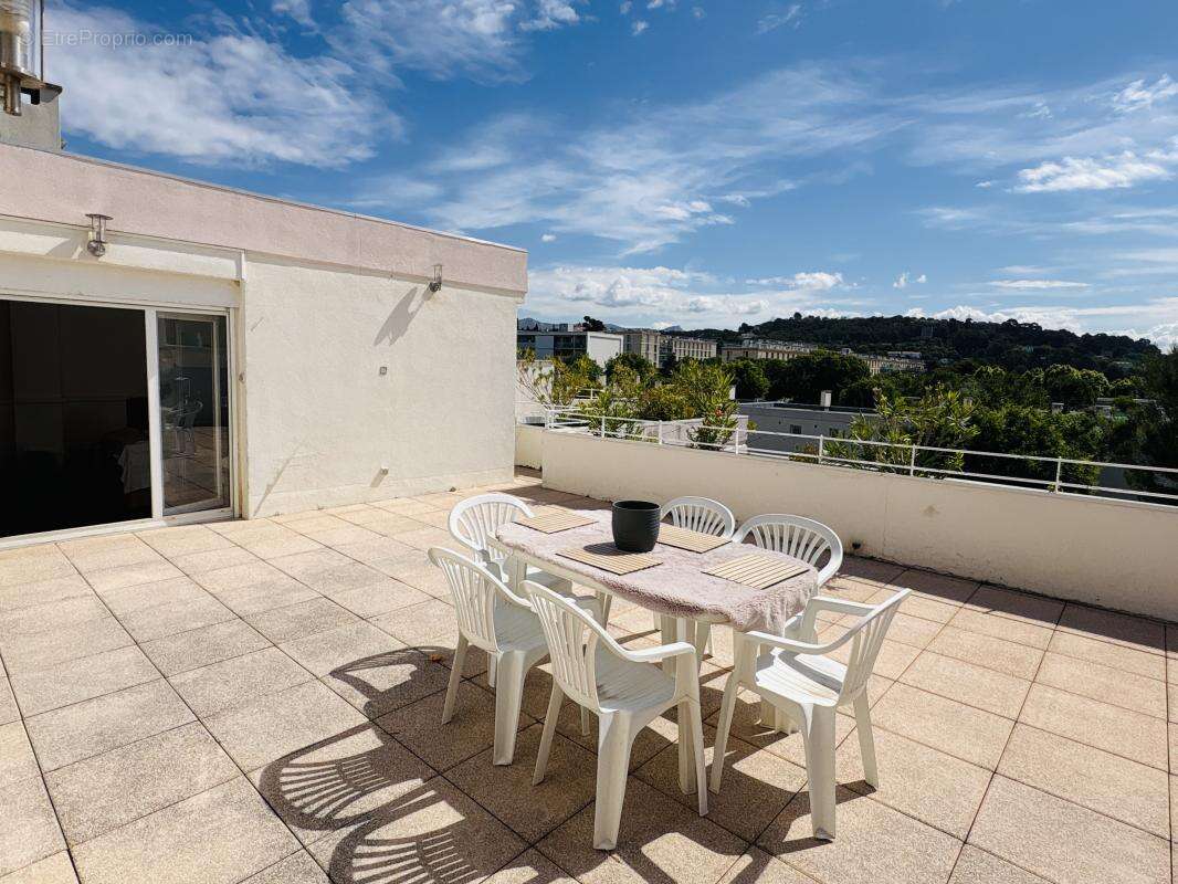 Appartement à MARSEILLE-11E