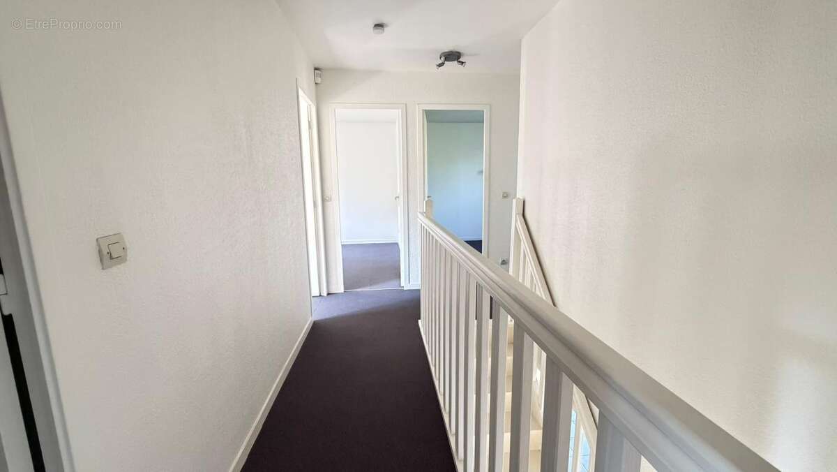 exclusivité NEUILLY PLAISANCE Maison individuelle, 5 chambres, 700 m² de terrain À Vendre - photo 16